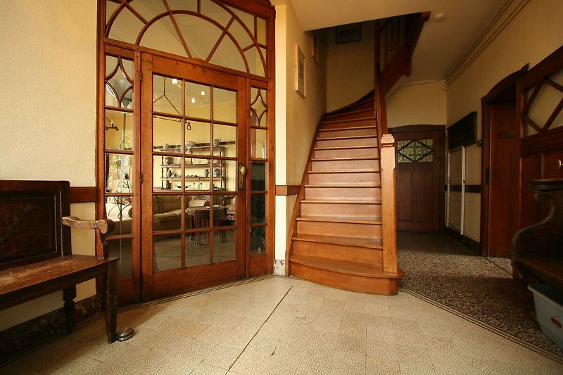 Entrance / Reception