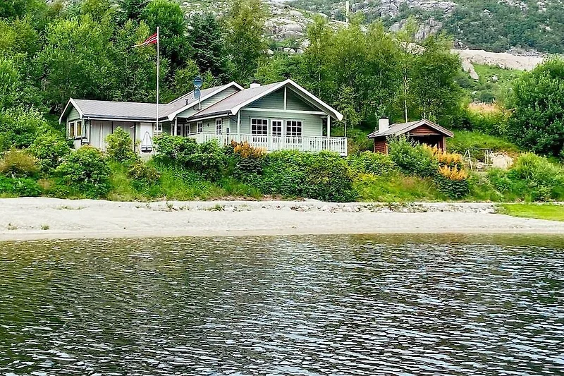 Esterno