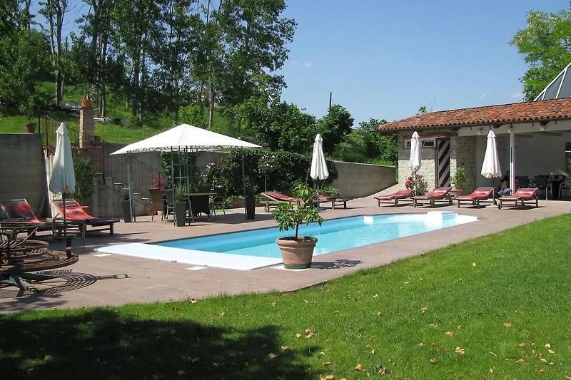 Piscina casa vacanze