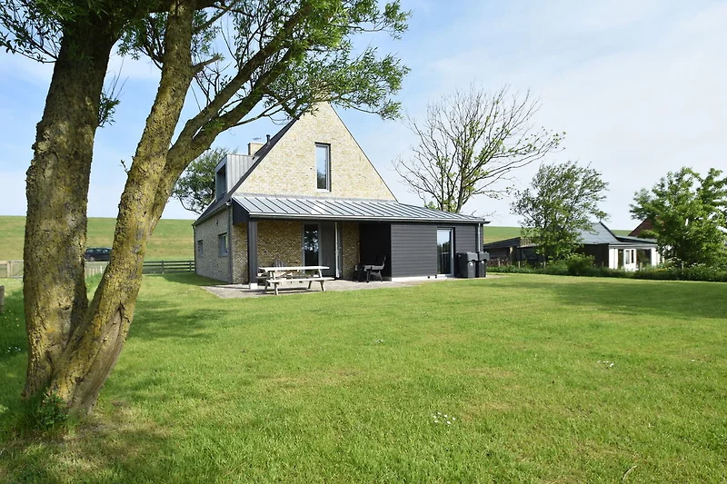 Exterieur vakantiehuis (zomer)