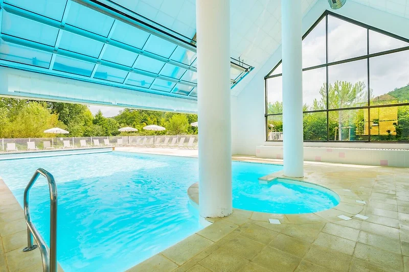Piscina casa vacanze