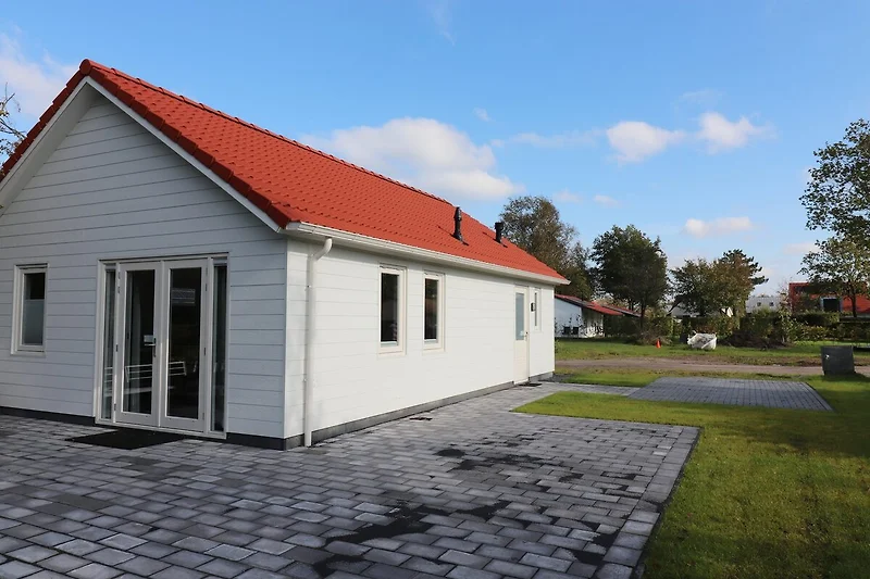 Außenseite Ferienhaus (Sommer)