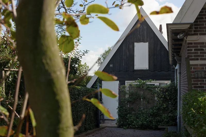 Außenseite Ferienhaus (Sommer)