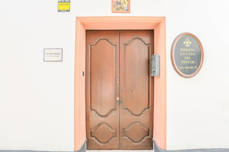 Außenseite Ferienhaus (Sommer)