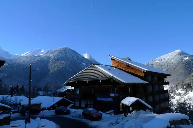 Außenseite Ferienhaus (Winter)