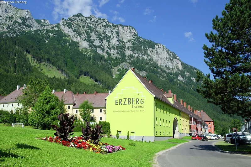 Außenseite Ferienhaus (Sommer)