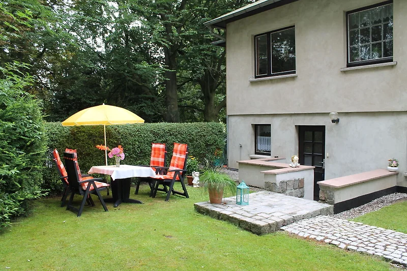 Außenseite Ferienhaus (Sommer)