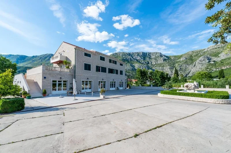 Esterno casa vacanze (estate)