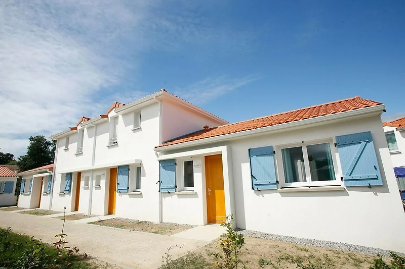 Außenseite Ferienhaus (Sommer)