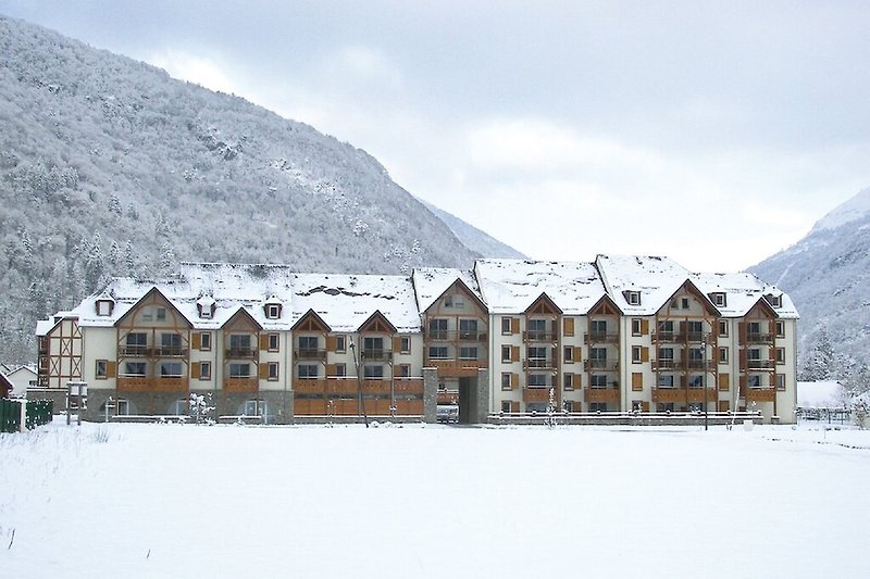 Außenseite Ferienhaus (Winter)