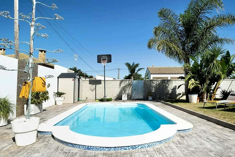 Piscina casa vacanze