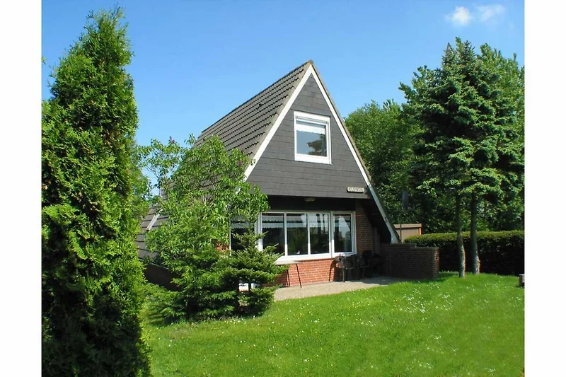 Außenseite Ferienhaus (Sommer)