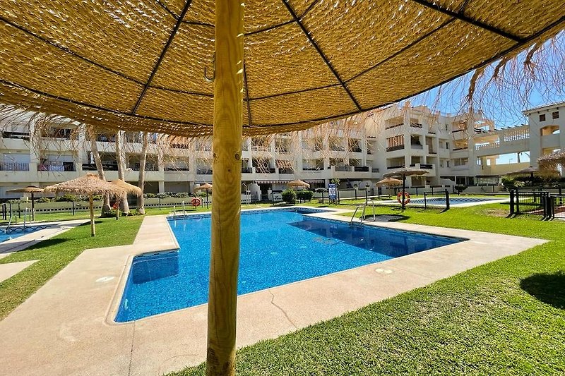 Piscina casa vacanze