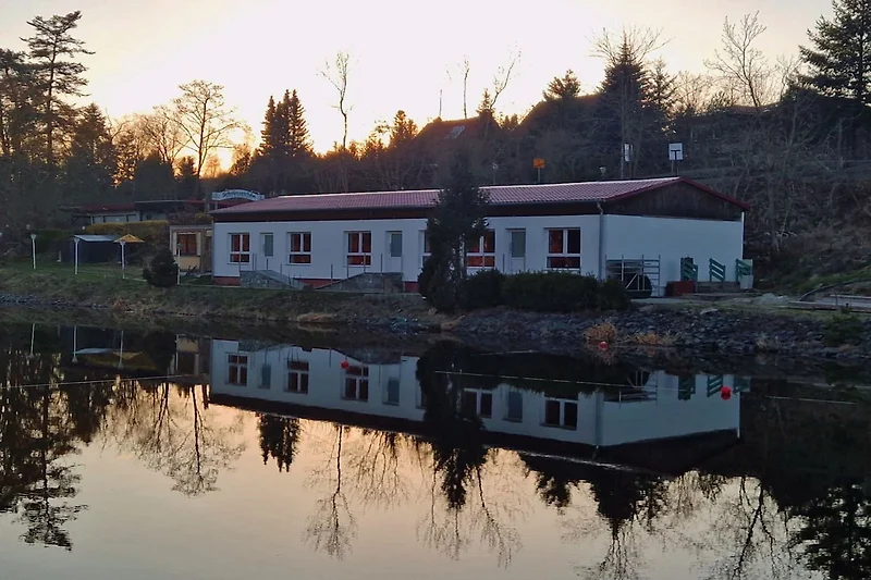 Außenseite Ferienhaus (Sommer)