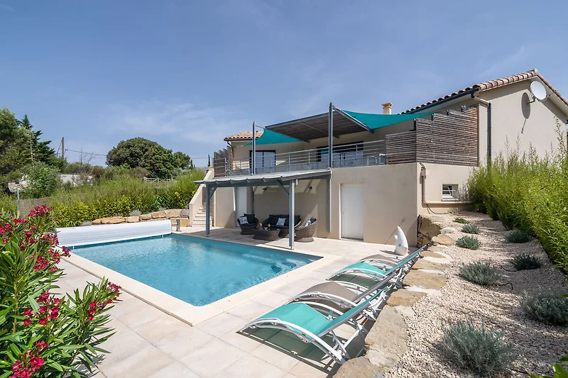 Schwimmbad des Ferienhauses
