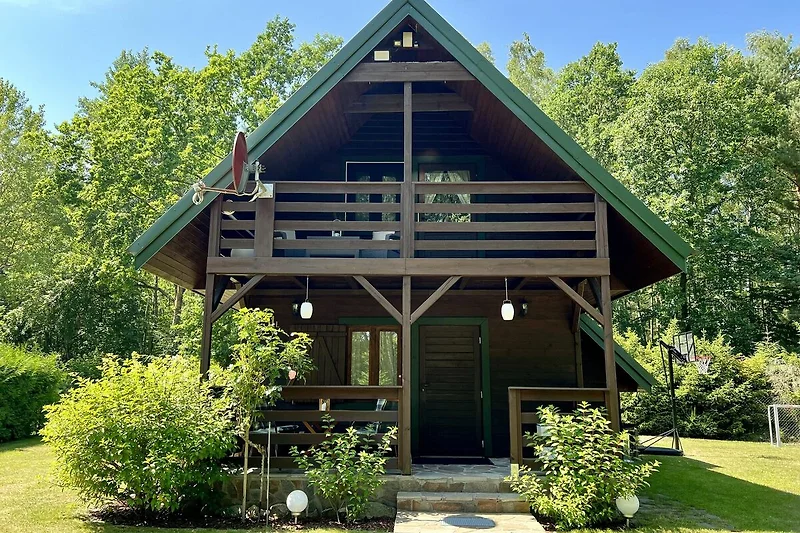 Außenseite Ferienhaus (Sommer)