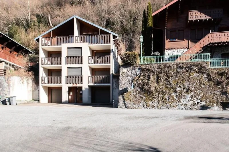 Außenseite Ferienhaus (Sommer)