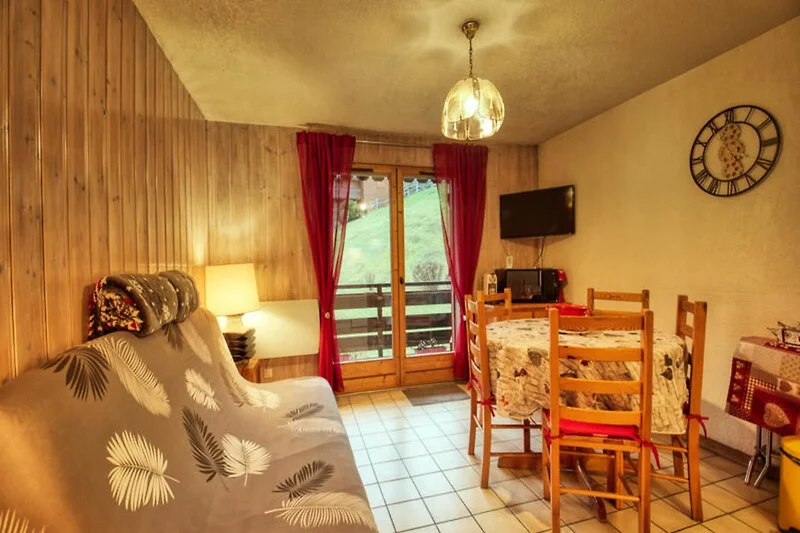 Außenseite Ferienhaus (Sommer)