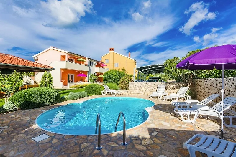 Schwimmbad des Ferienhauses