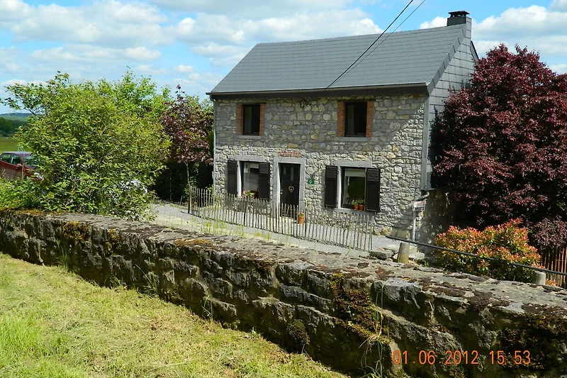 Außenseite Ferienhaus (Sommer)