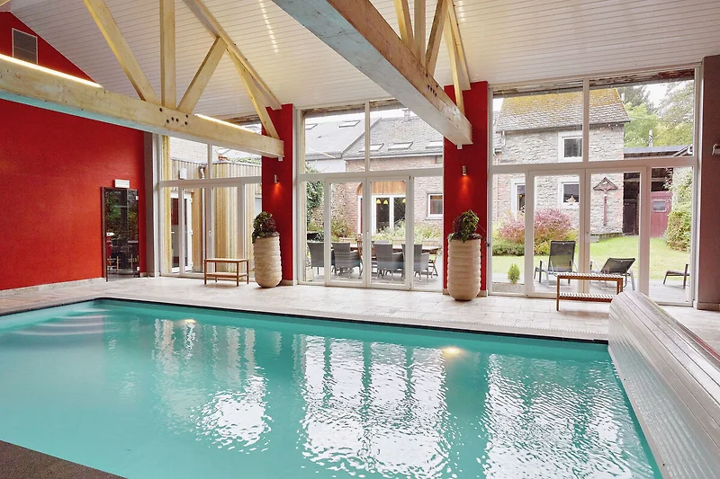Schwimmbad des Ferienhauses