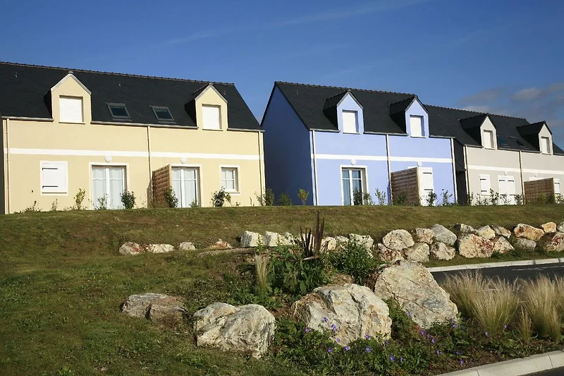 Außenseite Ferienhaus (Sommer)