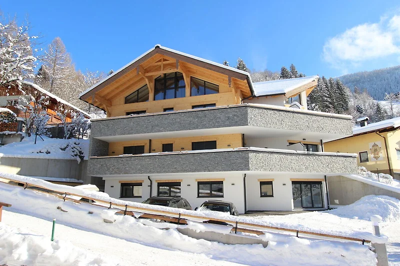 Exterieur vakantiehuis (winter)