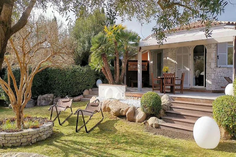 Exterieur vakantiehuis (zomer)