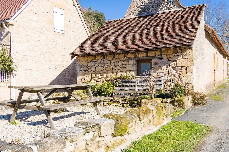 Außenseite Ferienhaus (Sommer)