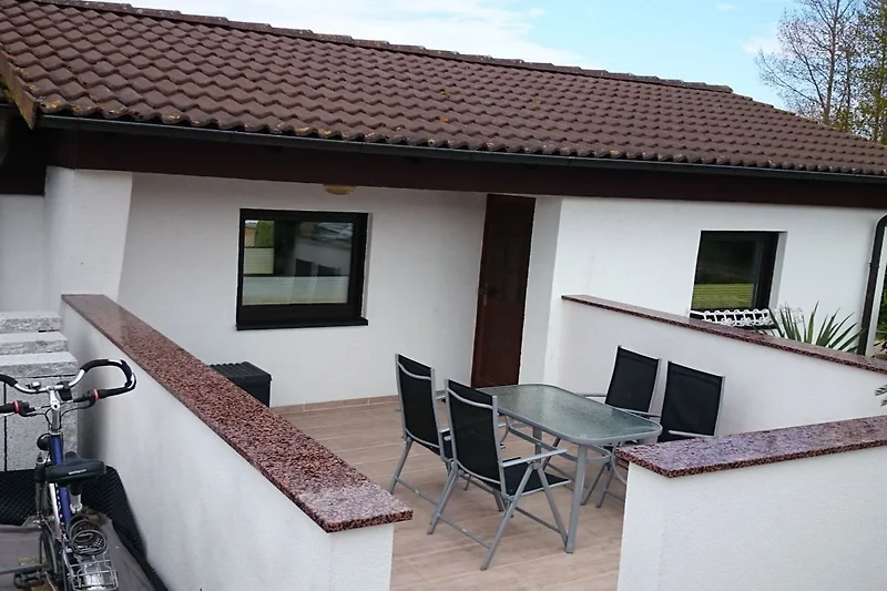 Exterieur vakantiehuis (zomer) Exterieur vakantiehuis (zomer)