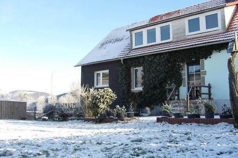 Außenseite Ferienhaus (Winter)