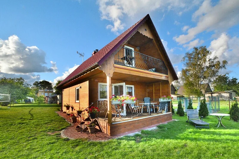 Außenseite Ferienhaus (Sommer)