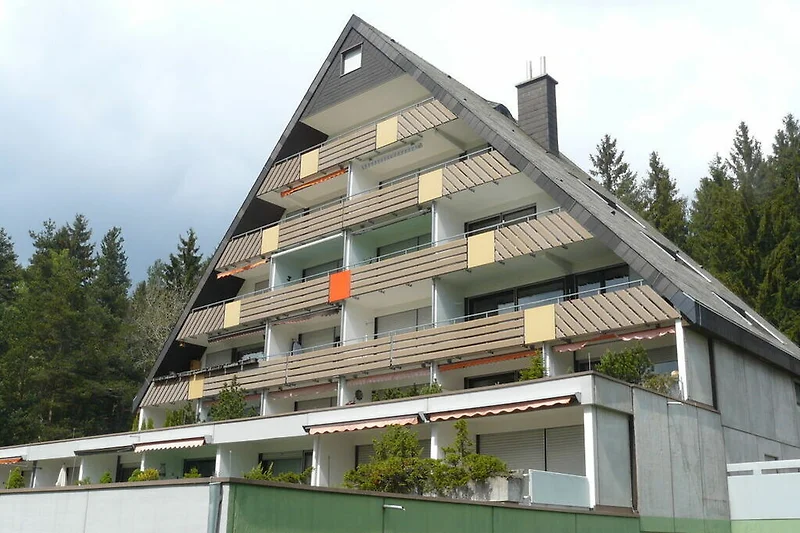 Außenseite Ferienhaus (Sommer)