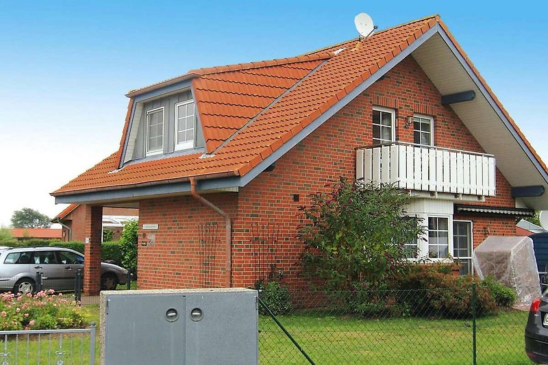 Außenseite Ferienhaus (Sommer)