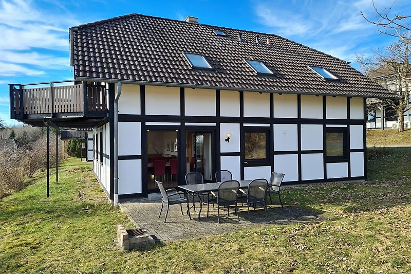 Außenseite Ferienhaus (Sommer)
