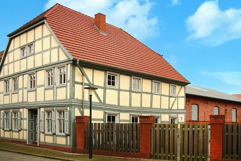 Außenseite Ferienhaus (Sommer)