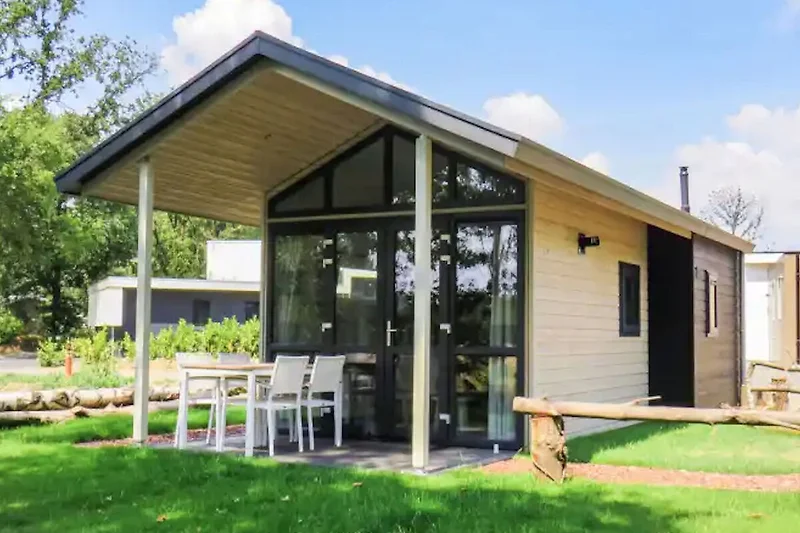 Exterieur vakantiehuis (zomer)