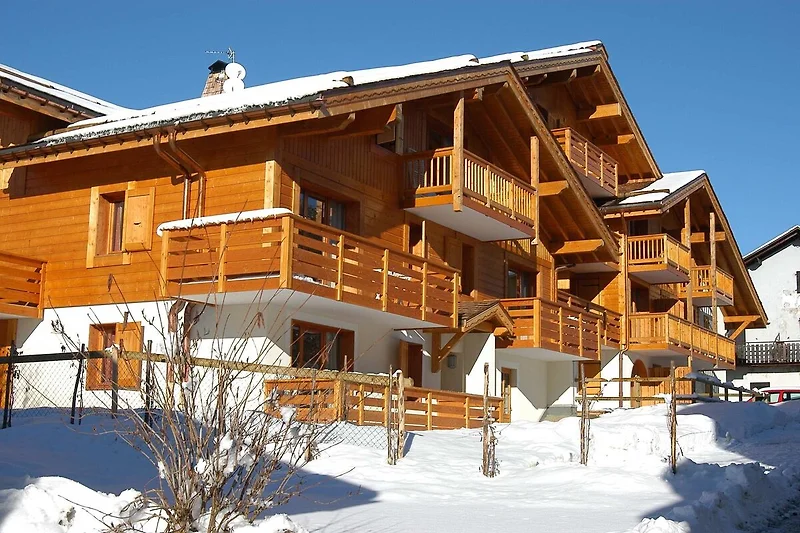 Exterieur vakantiehuis (winter)