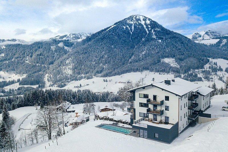 Außenseite Ferienhaus (Winter)