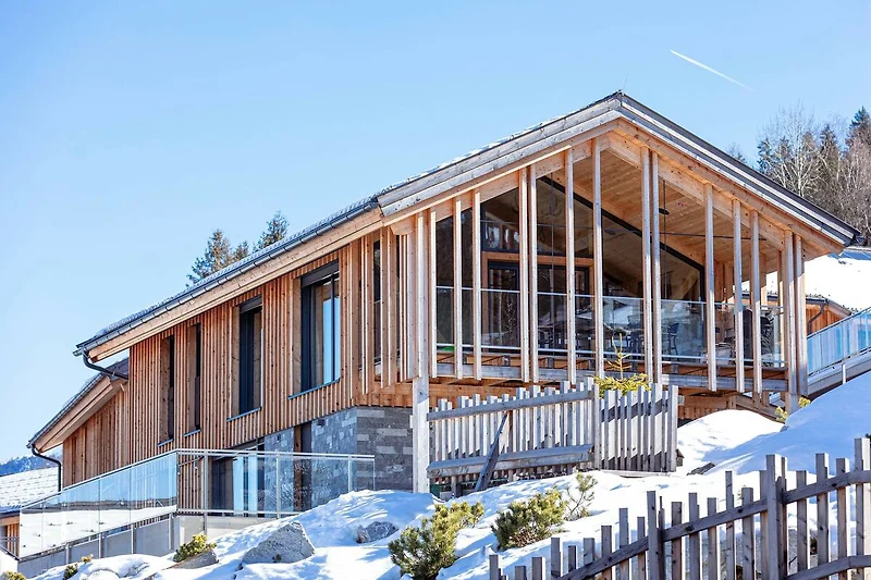 Exterieur vakantiehuis (winter)