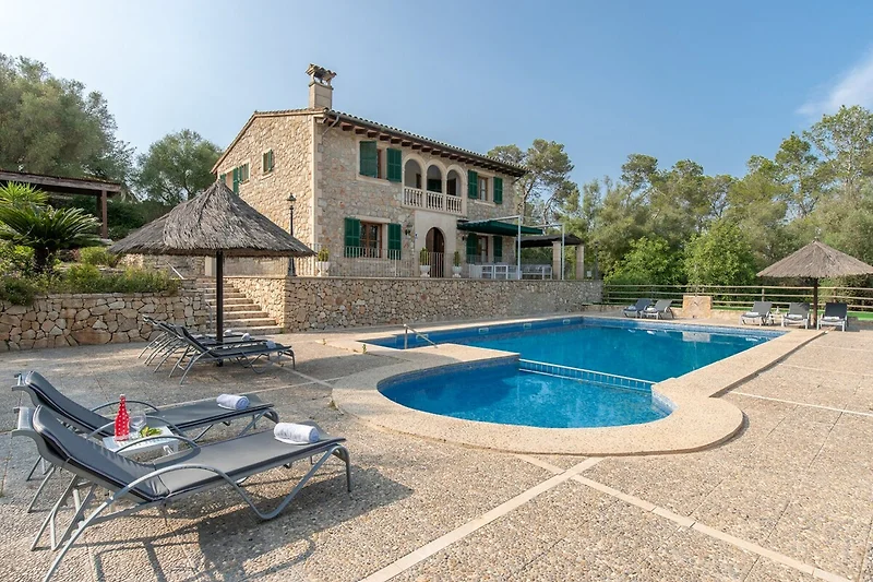 Piscina casa vacanze
