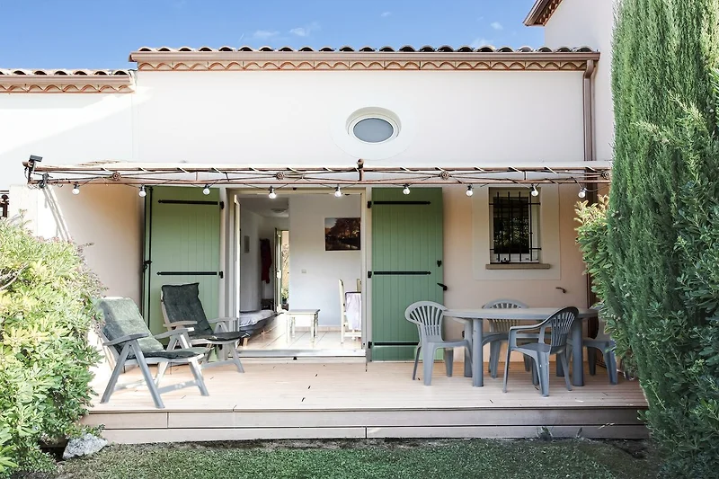 Exterieur vakantiehuis (zomer)