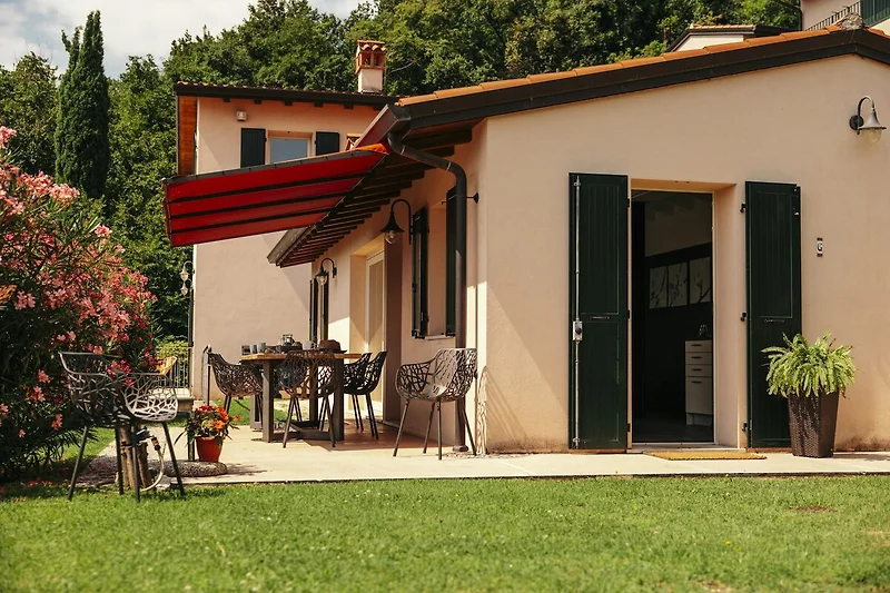 Esterno casa vacanze (estate)