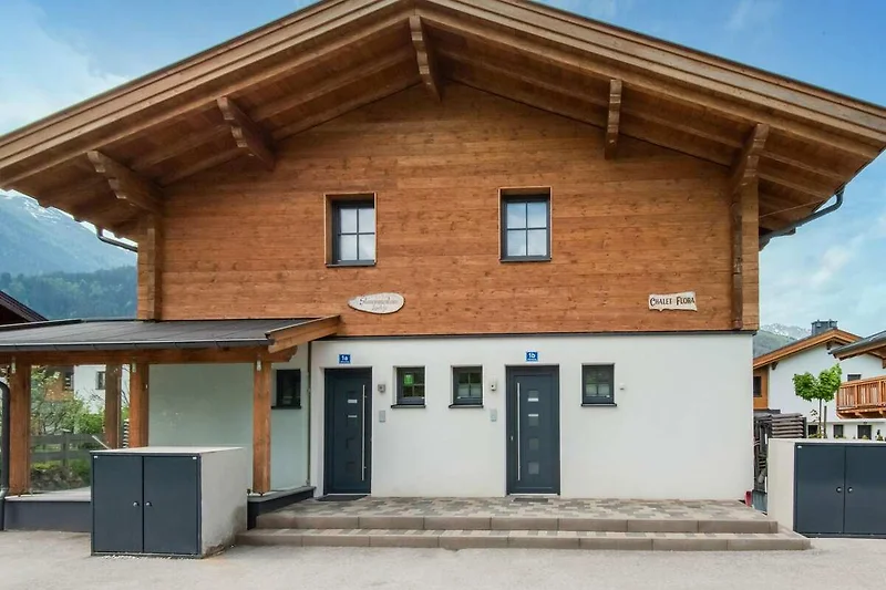 Exterieur vakantiehuis (zomer)