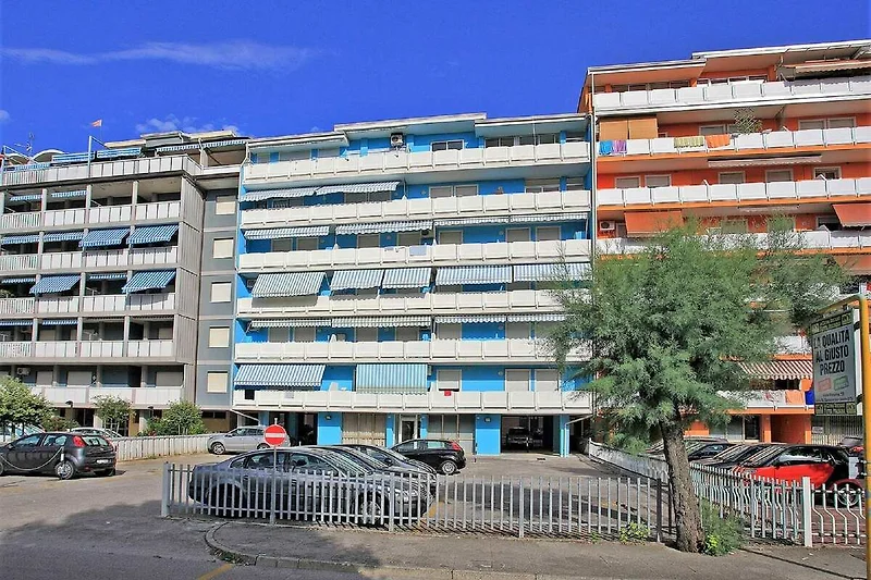 Außenseite Ferienhaus (Sommer)