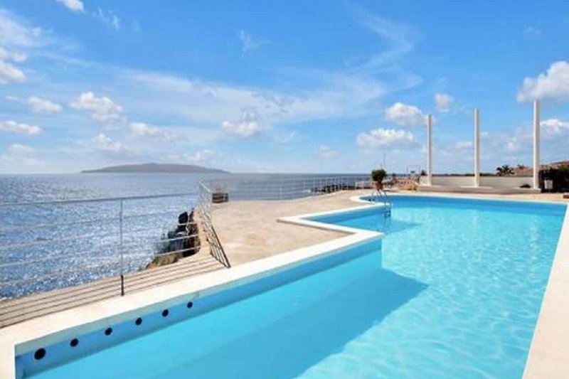 Holiday Home Swimming Pool