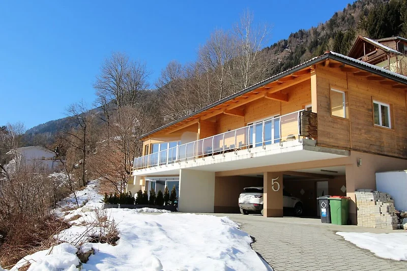 Exterieur vakantiehuis (winter)