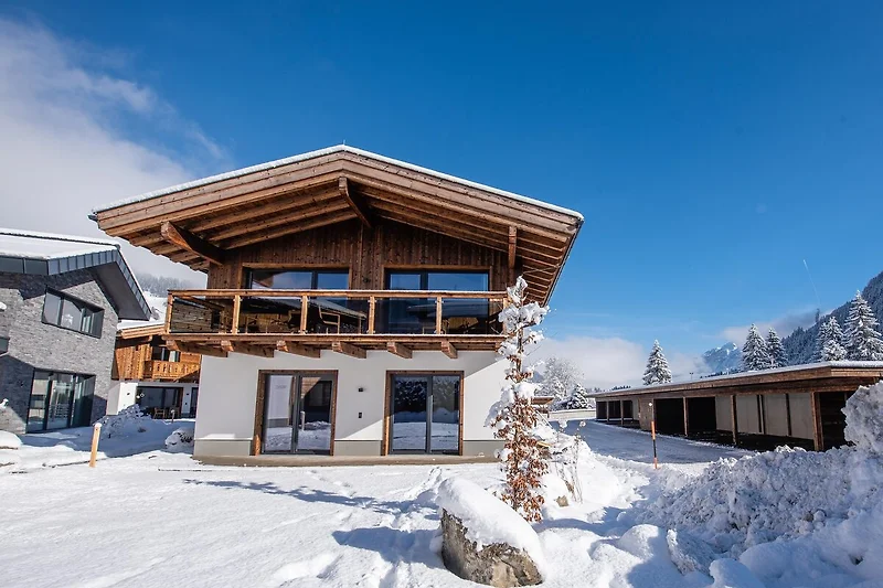 Holiday Home Exterior (winter)