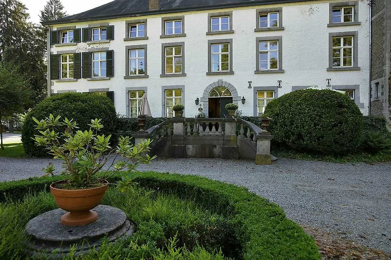 Außenseite Ferienhaus (Sommer)