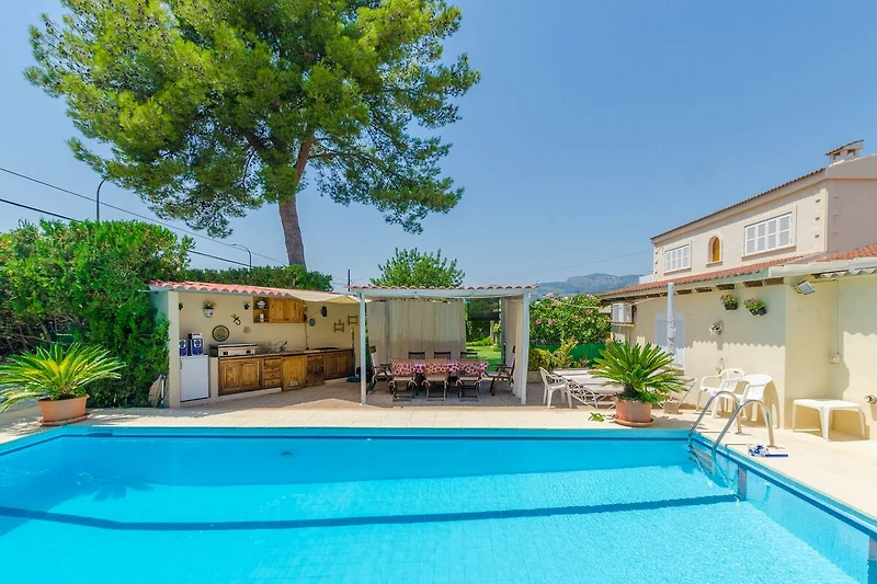 Piscina casa vacanze